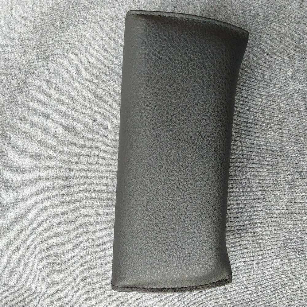 Ray Ban sunglasses case - Picture 4 of 5